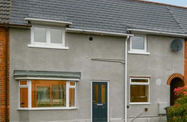 2 bedroom minimalist home from home with parking