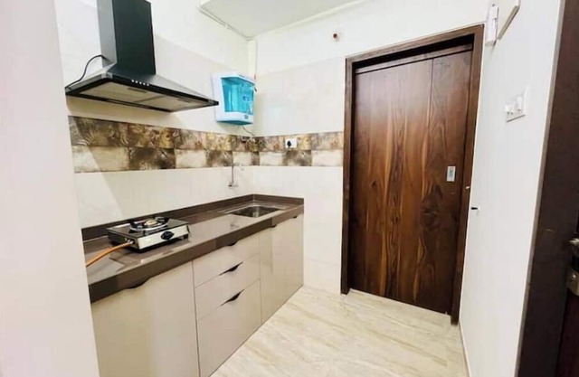 1BHK Cozy Service Apt in Malad west
