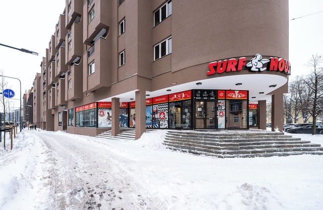 2-story/3-bedroom Penthouse, sauna, free parking