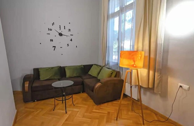 2-bedroom apartment in T'bilisi Centre - Freedom Square