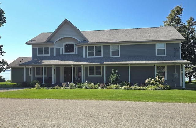 Sunset Shores of Aloha ~ Mullet Lake Retreat