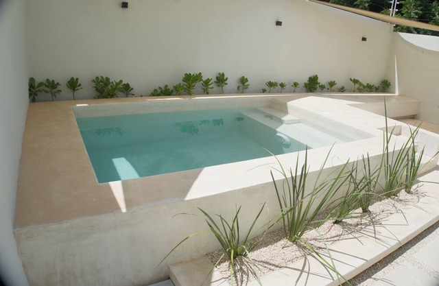 Casa Venado, newly remodeled house, 2 bedrooms 2 story house w/pool and garage