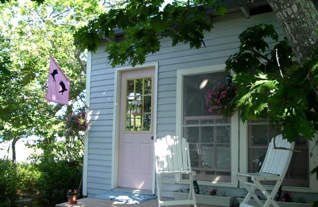 Off-The-Grid Cottage Rental with Beautiful Views on Crow Island, Maine