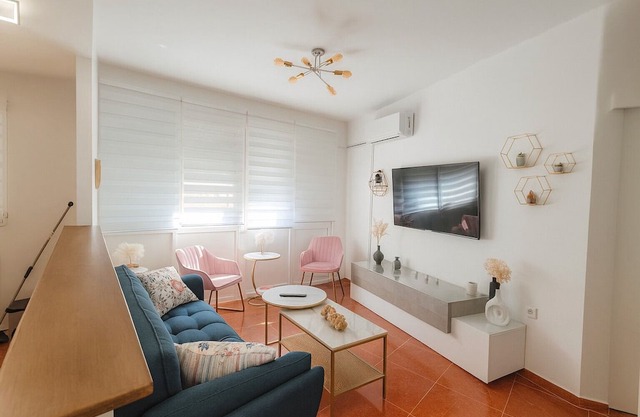 Apartment 'Apto La Justicia' with Shared Terrace, Wi-Fi and Air Conditioning