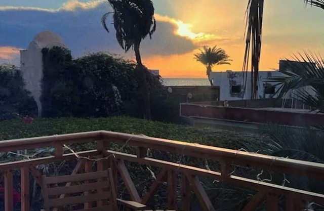 Split-Level Duplex: Sea View Balcony + outdoor Kitchen