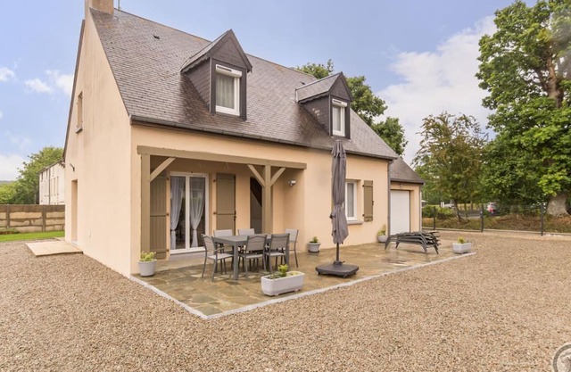 Charming house with WiFi, terrace, pets allowed