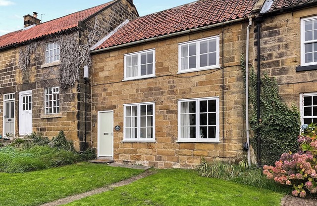 3 bedroom accommodation in Osmotherley, near Brompton