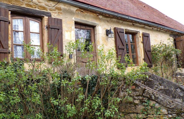 Rural cottage in Gourdon with free Wi-Fi and parking
