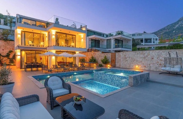 Villa for 6 in central location, children's pool, whirlpool