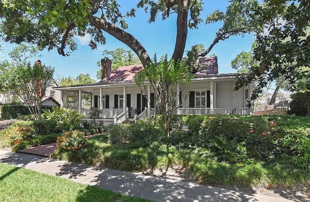 Old Florida Charm In Orlando`s Historic Spring Lake!