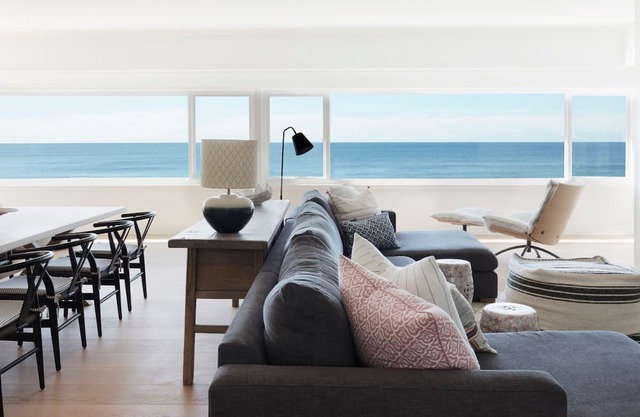 The Palms a gorgeous modern house positioned as close as you can get to beautiful palm beach.