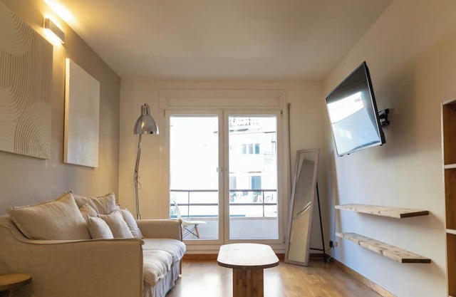 Cozy Apt. in Residential Center by Maison Piñata