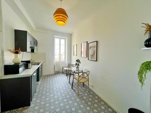 Barrie - studio 2 personnes - check in h24 - wifi