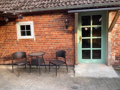 OLD TINY HOUSE Laave Ferienwohnung