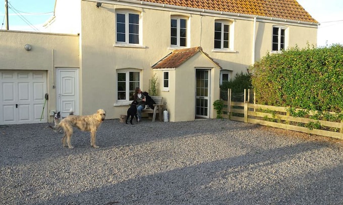 Hewish House | Private room country house near M5