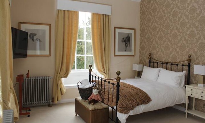 Barton-upon-Humber Bed & Breakfast | Bardney Hall B&B/Gold Room