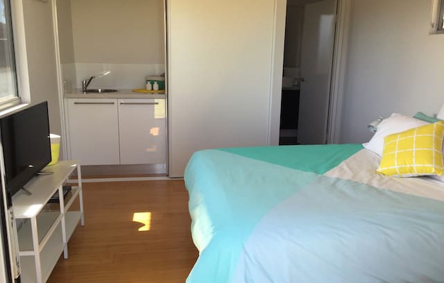 Cable Beach House | Kassim Vista Guest Room