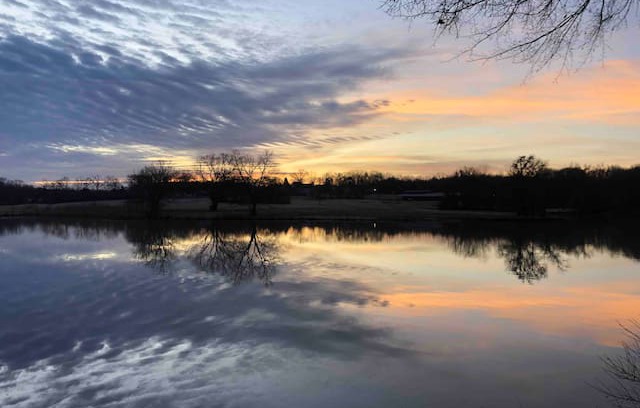 Uniontown House | Riverfront Airbnb - BEST DEAL IN TOWN!