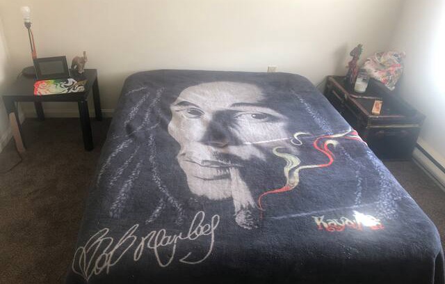 Salisbury Apartment | Small room , Quick Stay