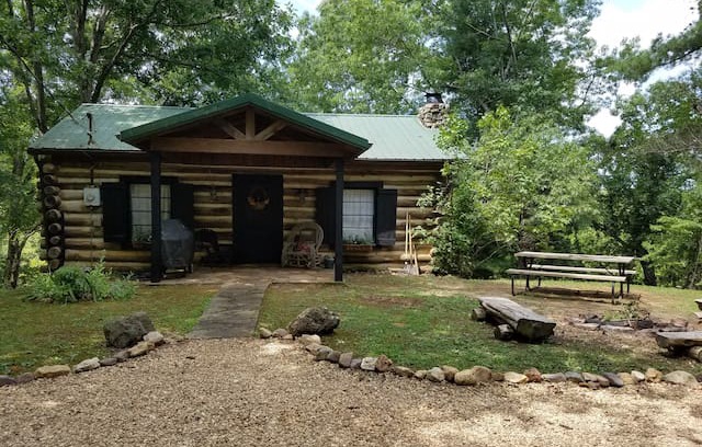 Lesterville Cabin | Black River Cozy Cabin