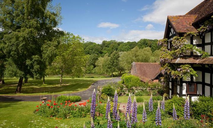 Broadwas House | Baston Hall. Newly Rennovated 5*. Sleeps 14
