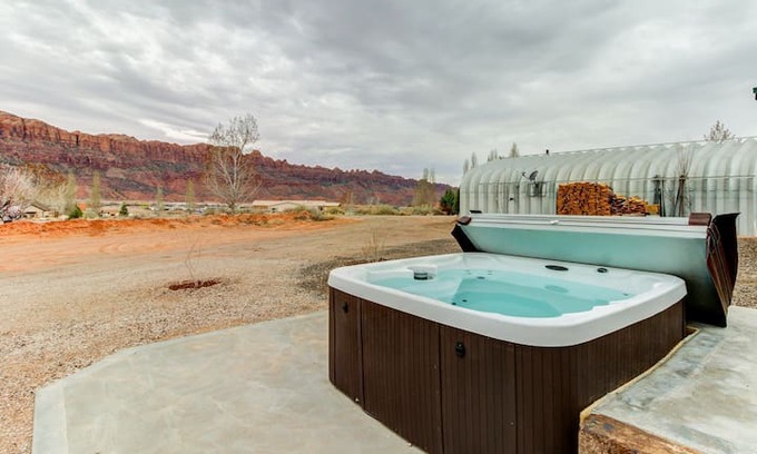 Moab South Valley Apartment | Dog-friendly studio in quiet location - shared hot tub, great outdoor adventure!