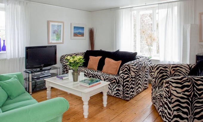 Dulcote Cabin | Entire cosy Coach House - B&B near Wells UK