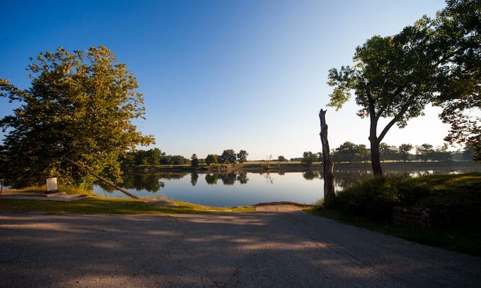 Mayes County Cabin | Donna's Cabin on the Grand River