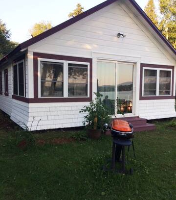 Morgan Cabin | Camp on Lake Seymour