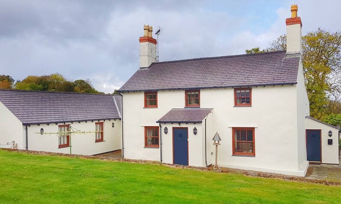 Llandudno Junction Cabin | Pen Y Bryn Cottage