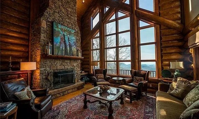 Rosman Cabin | MOUNTAINTOP LUXURY! STUNNING HILLTOP MANSION