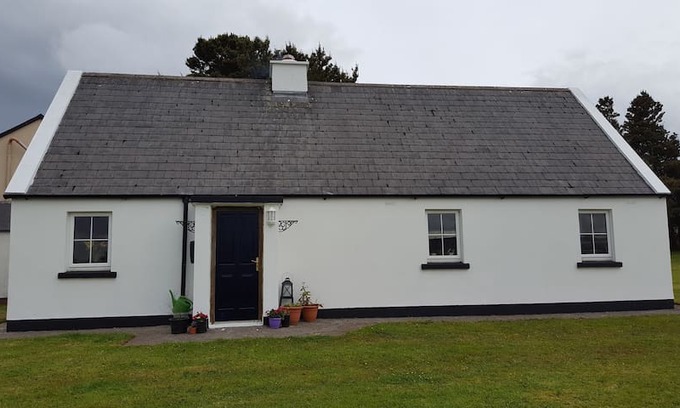 Ballycastle Cabin | Liz's Cottage