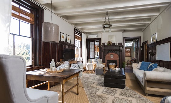 Rivermont Apartment | Vintage Flat in Rivermont Historic District