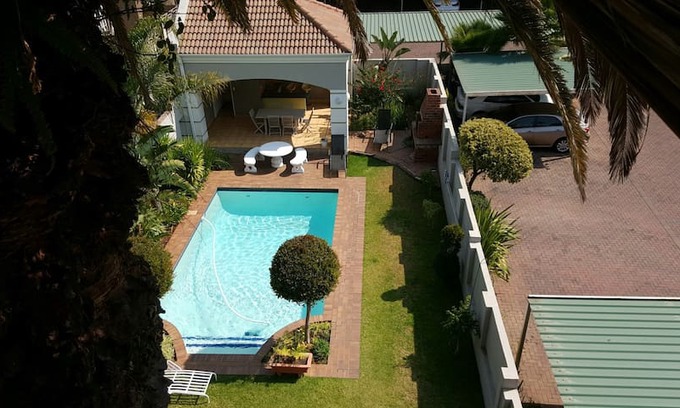 Greater Johannesburg Metropolitan Area Apartment | Melrose Arch - Via Veneto