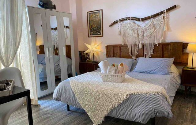 Ex Campo d'Aviazione Bed & Breakfast | Van Gogh Room