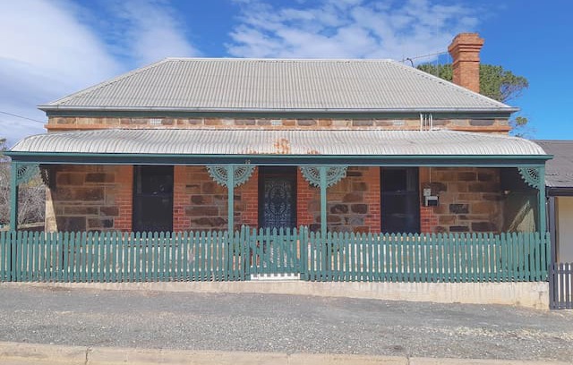 Burra House | Burra Bed and Breakfast - Historical Cottage