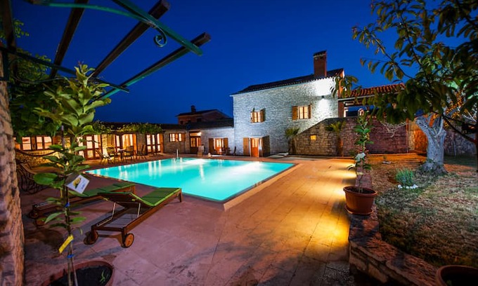 Kurili Villa | OLD ISTRIAN LUXURY VILLA -BENESSERE