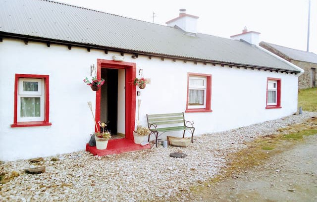 Lettermacaward Cabin | Dooey Cottage Getaway (SEA VIEWS + PETS OK)