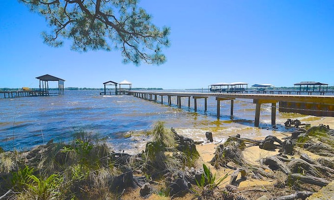 Lillian House | Bay Bushes at Perdido Bay