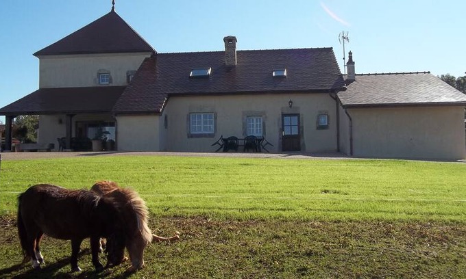 Le Fied House | Gîte dans les hauteurs d'un petit village