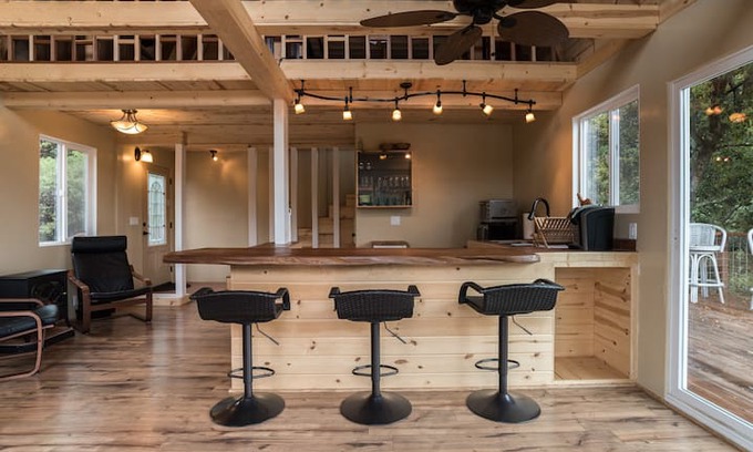 Sonoma Valley House | Cabin at peak of Mt. Veeder / Casa Relaxo!