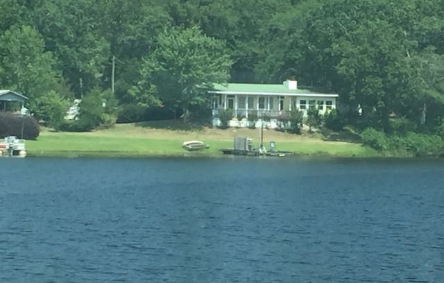Aiken House | Beside Still Waters Country Cottage