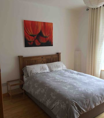 Lusk House | Room close to city and Airport