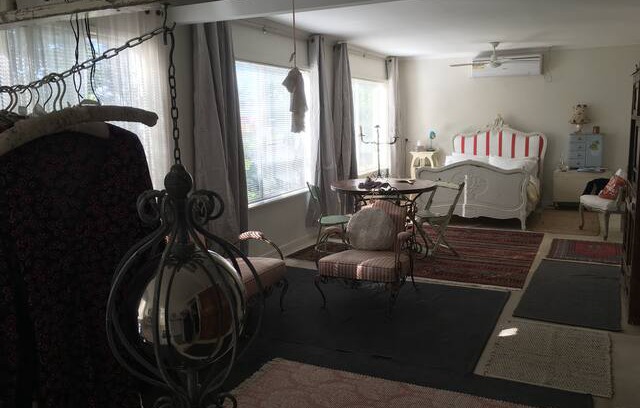 Coolamon House | Old Hospital, Coolamon - Bedroom 2 Sunroom Suite