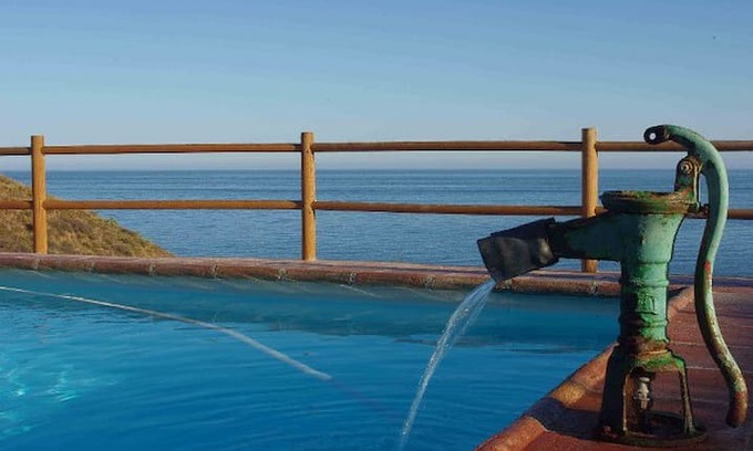 Almayate Bajo Cabin | Casa El Águila Playa