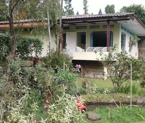 Cisarua Villa | Villa Tenang Cibulan