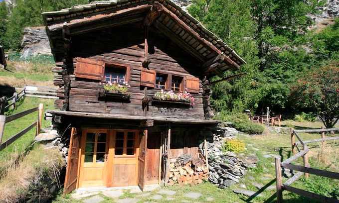 Evolene Villa | Chalet Mazot LE MIEZO avec petit sauna à Evolène