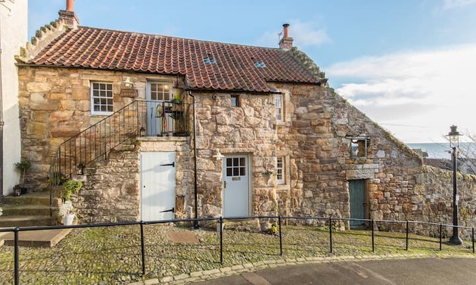 Pittenweem Cabin | Mangle Cottage Near St Andrews.Staycation in Fife