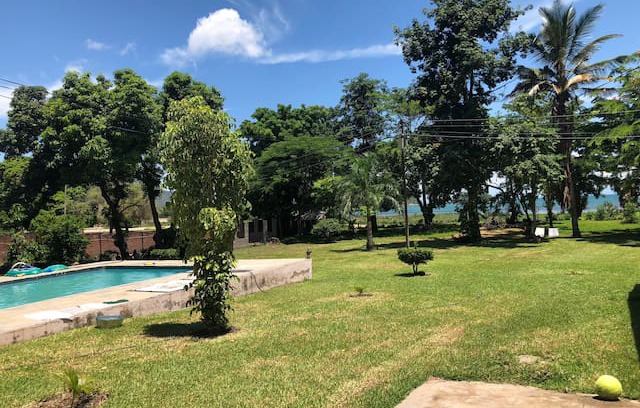 Mangochi Cabin | "Chambo" Self Catering cottage Monkey Bay