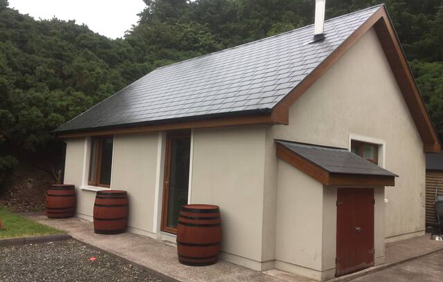County Cork House | 2 private rooms with spacious living area